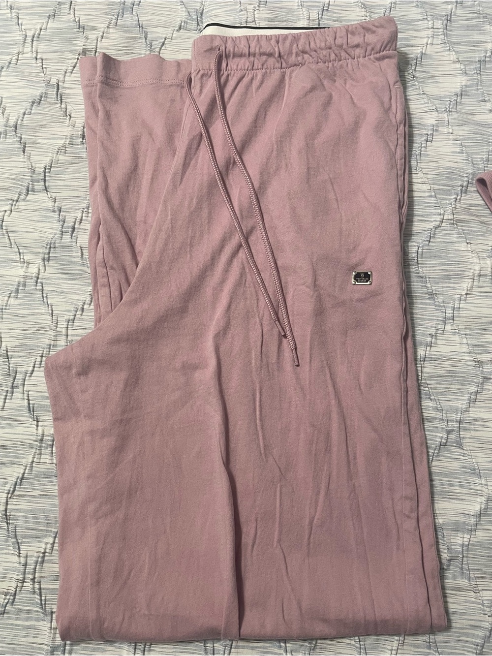 Victoria's Secret Rose Lounge Sleep Set - Picture 5 of 6
